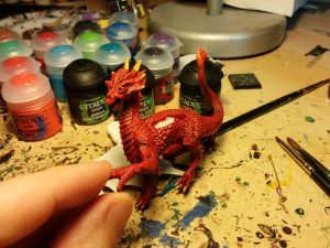 Highlights added to the scales, and some additional details done.  Starting to look a bit draconic!