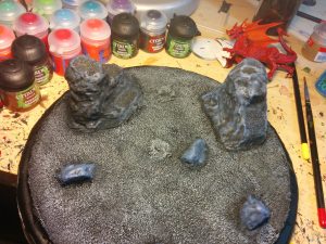 First drybrush coat on the little rocks, but not the big ones yet.